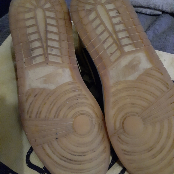 Air Jordan 1 - Picture 6 of 6